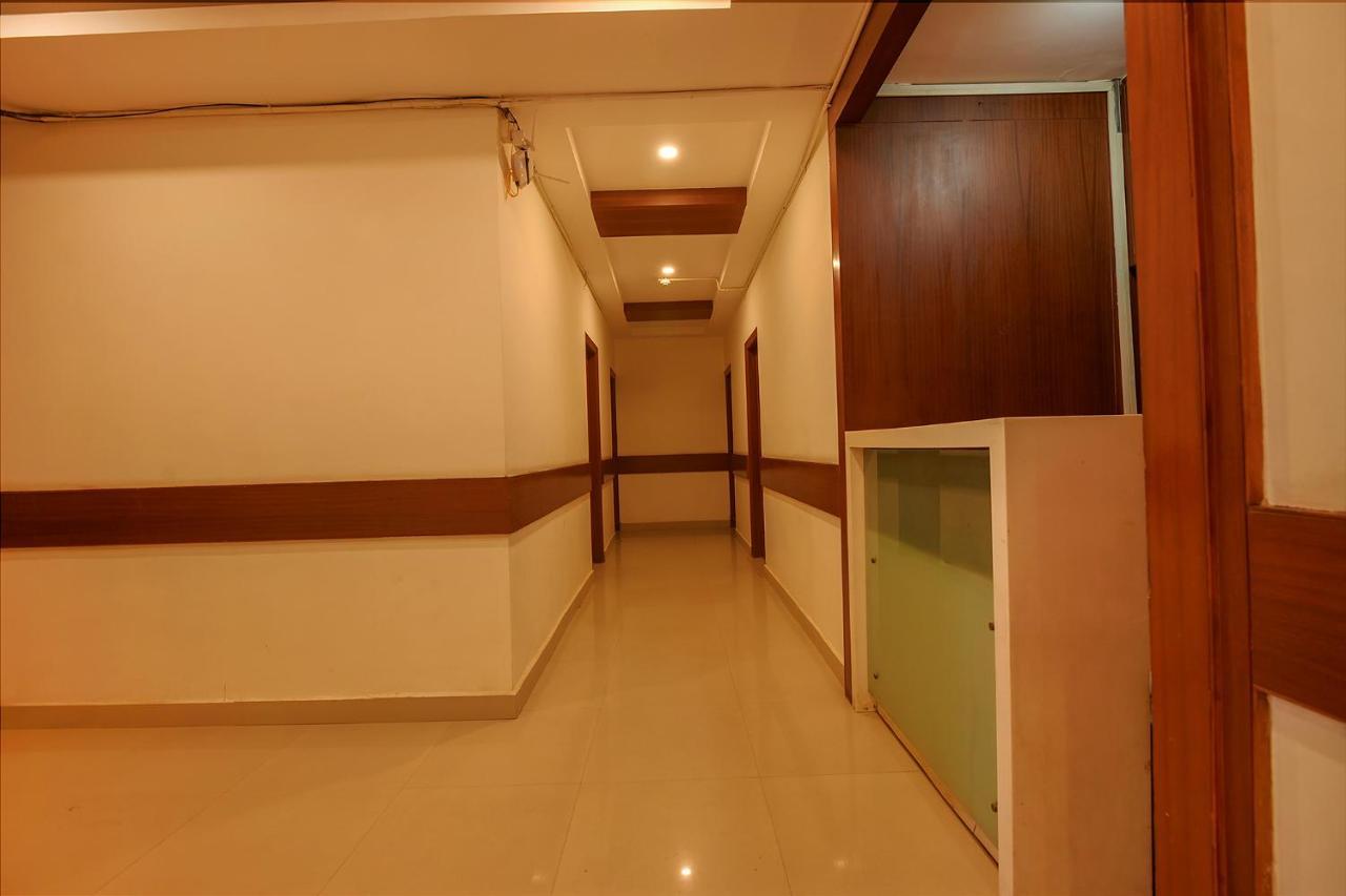 Fabhotel The Btm Palace - Btm Layout Nr Gopalan Innovation Mall Bangalore Exterior foto